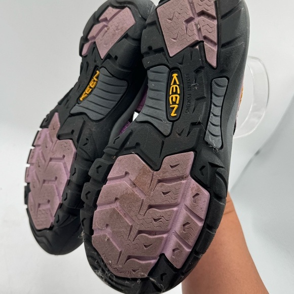 Keen Lavender and Black Outdoor Sandals - Picture 4 of 5